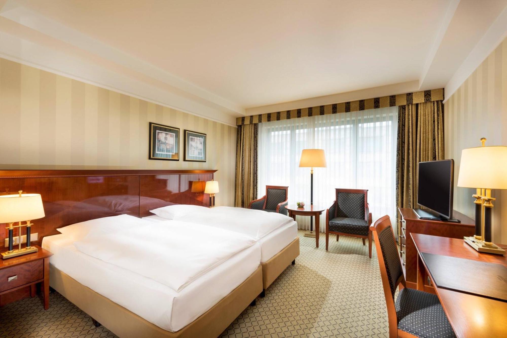 Classic, Guest room, 1 King,1545365419:JPEG